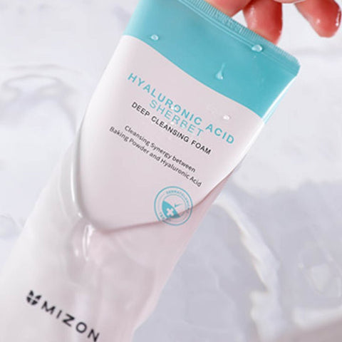 Mizon Hyaluronic Foaming Cleanser